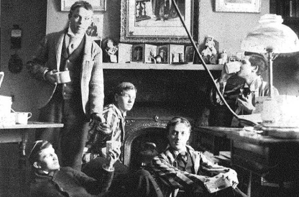 William Lyon Mackenzie King with four other young men in residence room
