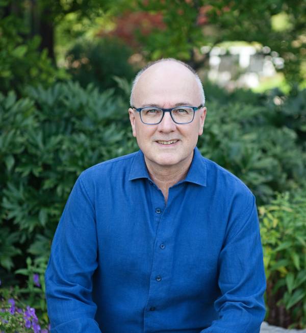 Professor Peter Oliver