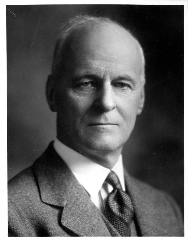 Malcolm William Wallace (1928-1944)