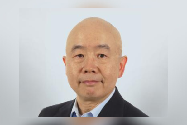 Headshot of David Lin