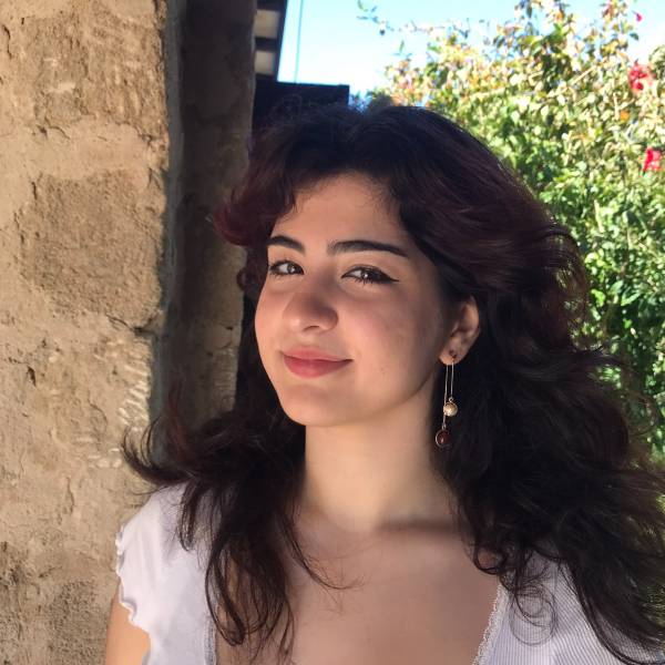 headshot of deniz direk (square)