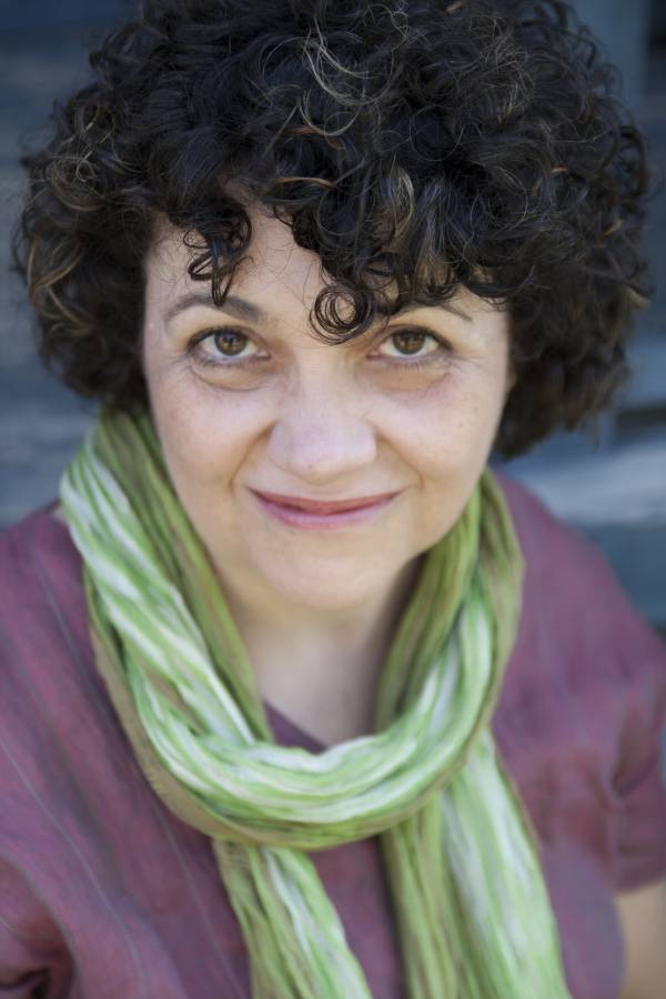 Headshot of Deidre Lynch