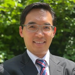 headshot of Prof Nelson Lee